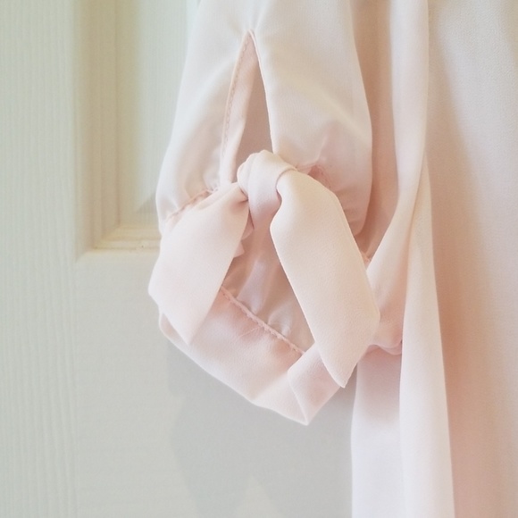 Light pink blouse - Picture 2 of 3